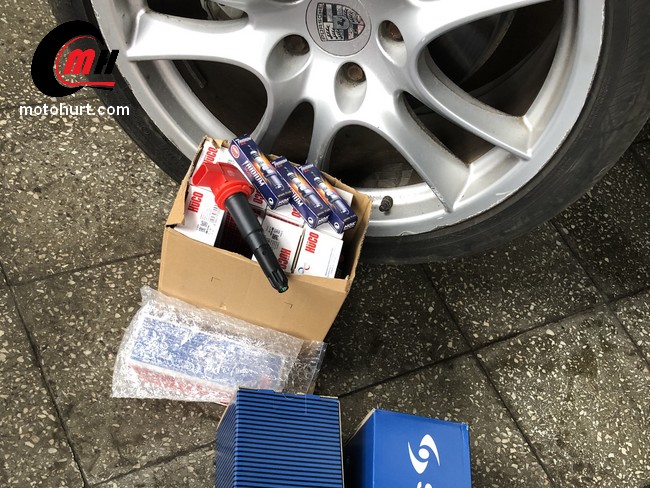 Wymiana uszkodzonych części: cewki zapłonowe i świece zapłonowe Porsche Cayenne 4.8 Warszawa Wola
